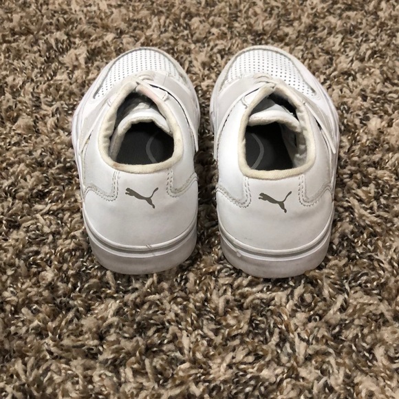 Toddler boys white slip on Puma sneakers, size 11. - Picture 3 of 6